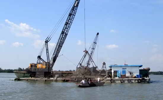 tam giu hinh su nhom doi tuong de doa chu tich ubnd tinh bac ninh