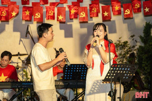 Thêm trân trọng giá trị của hòa bình qua âm nhạc và phim ảnh