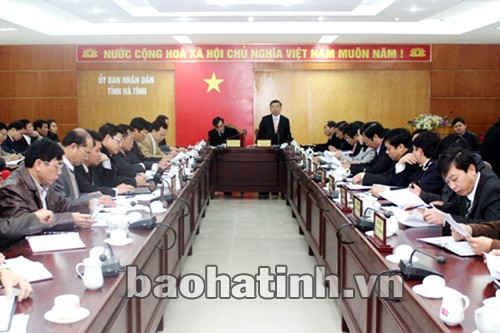 Chủ tịch UBND tỉnh Võ Kim Cự: Ngành Thuế cần phối hợp với các đơn vị, địa phương liên quan tăng cường công tác kiểm tra, giám sát chống thất thu trên tất cả các lĩnh vực, thành phần kinh tế