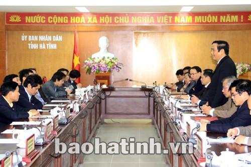 Bí thư Tỉnh ủy Nguyễn Thanh Bình cảm ơn Ban Giám đốc, các ban và đội ngũ phóng viên, biên tập viên, kỹ thuật viên của Đài THVN trong thời gian qua đã giúp đỡ Hà Tĩnh trong việc đưa nhiều thông tin, hình ảnh về quá trình đổi mới và phát triển của Hà Tĩnh trên sóng THVN