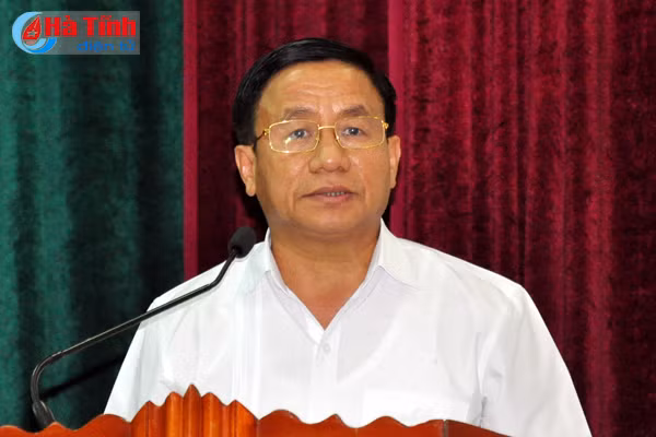 tiep thu y kien da chieu dam bao khach quan trong danh gia su dung can bo