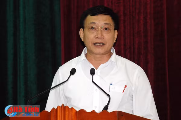 tiep thu y kien da chieu dam bao khach quan trong danh gia su dung can bo