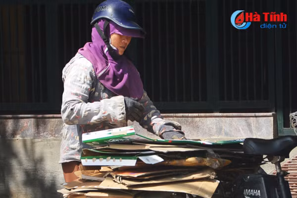 nhung phu nu ha tinh quen ngay 20 10