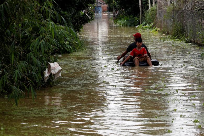 photo mua lu o viet nam qua ong kinh nhiep anh gia reuters