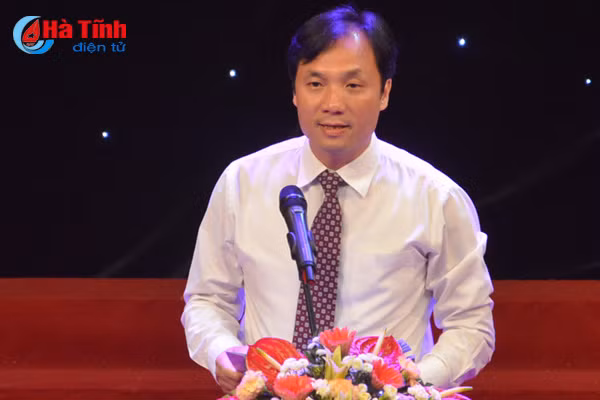 vinh danh 43 tac pham du lien hoan pt th ha tinh lan thu xxi