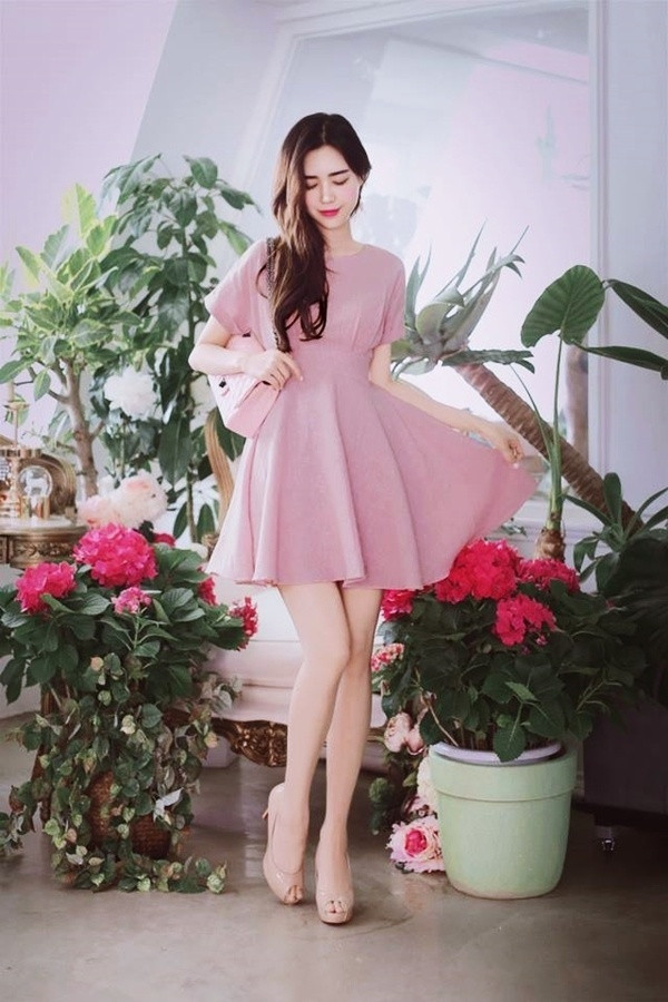 5 mau sac trang phuc don guc chang dip hen ho 20 10