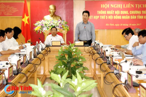 doan dbqh tich cuc tham gia cac hoat dong ky hop thu 4 quoc hoi khoa xiv