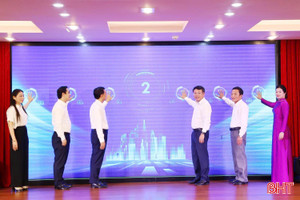 Hà Tĩnh vượt khó, lọt top 7 cả nước về chuyển đổi số 