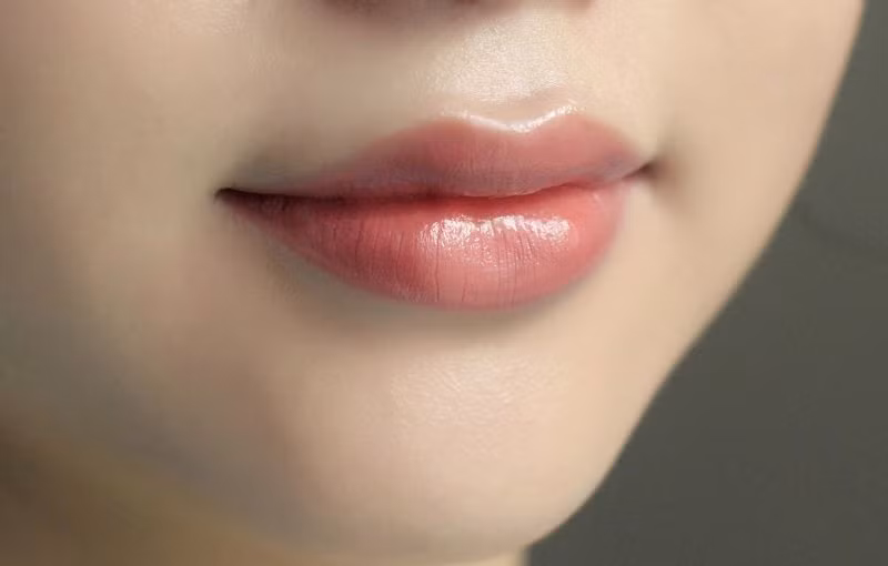 Ưu nhược điểm của phun xăm môi