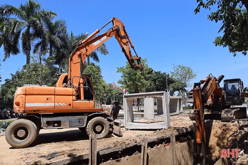 Gấp rút thi công các dự án nâng cấp hạ tầng đô thị ở thành phố trung tâm Hà Tĩnh