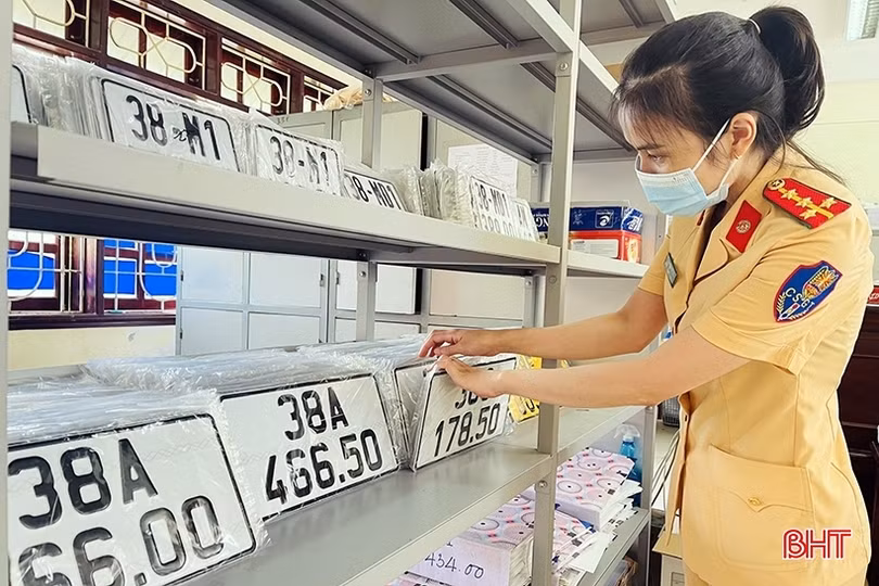 Người dân Hà Tĩnh cần lưu ý gì về biển số xe định danh, áp dụng từ 15/8?