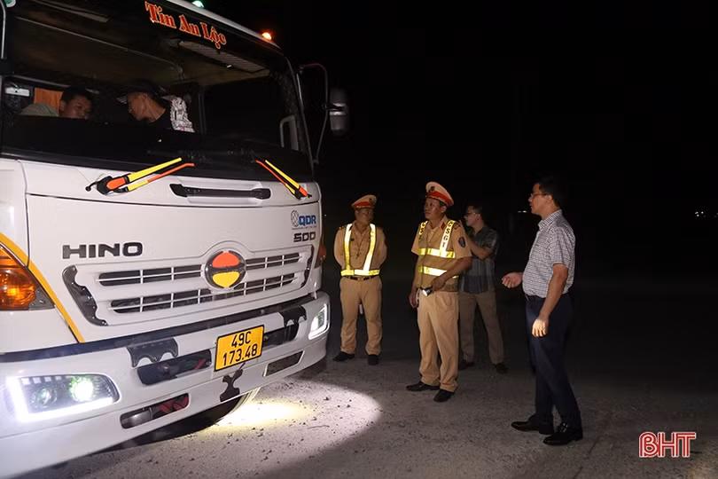 Liên tiếp TNGT nghiêm trọng từ xe tải, container: Hà Tĩnh tập trung kiểm soát, xử lý vi phạm