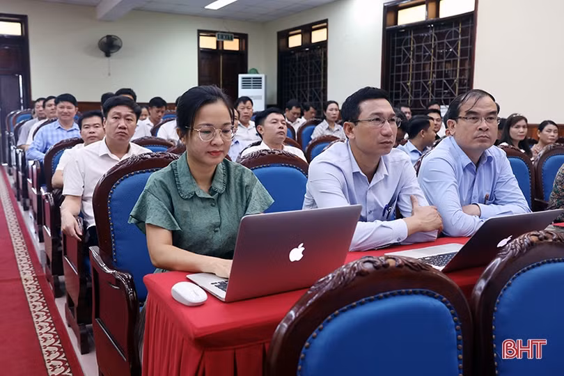 Nâng cao nhận thức về phòng, chống tham nhũng cho cán bộ thị xã Kỳ Anh