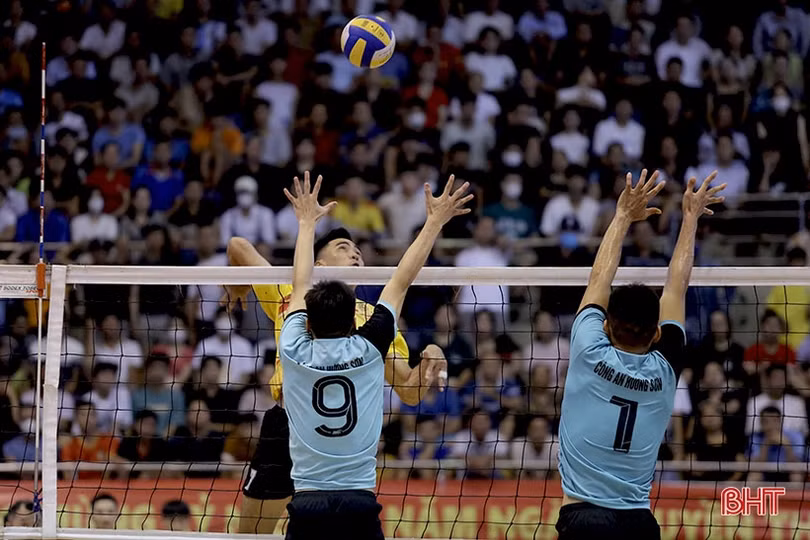 Ấn tượng Giải Bóng chuyền nam Công an Hà Tĩnh