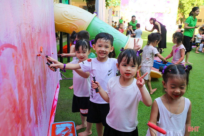 Vui hết cỡ với lễ hội Funny Colors của các bạn nhỏ Mầm non Trí Đức