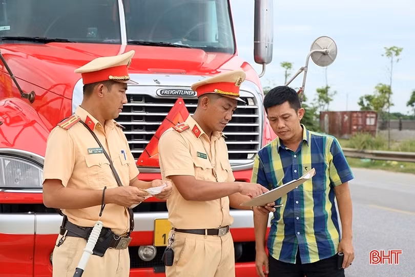 Liên tiếp TNGT nghiêm trọng từ xe tải, container: Hà Tĩnh tập trung kiểm soát, xử lý vi phạm