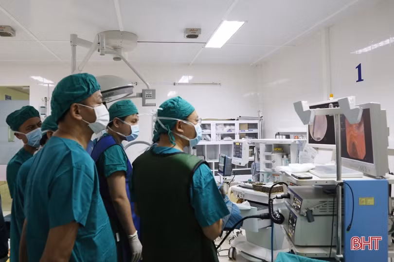 BVĐK Hà Tĩnh tiếp nhận kỹ thuật nội soi mật tụy ngược dòng lấy sỏi