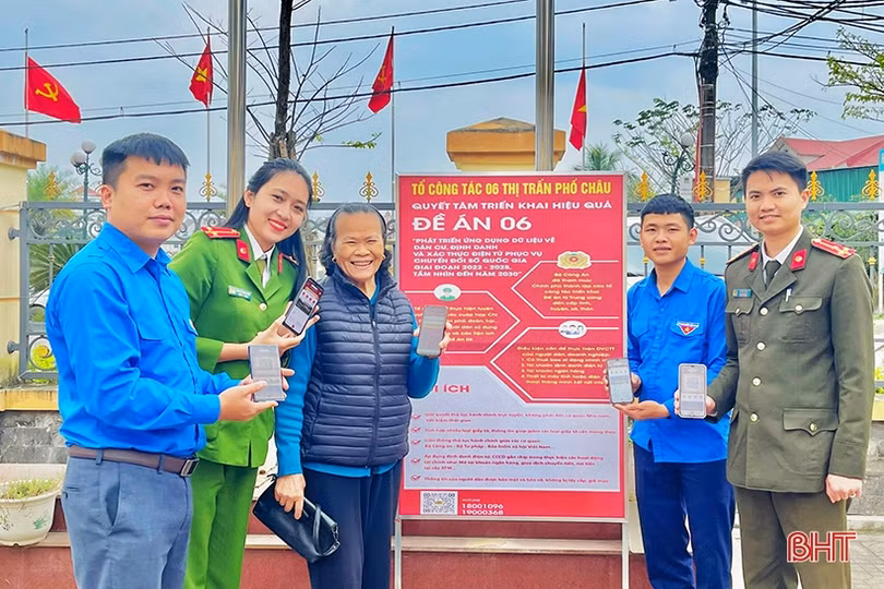 Nữ chiến sỹ công an tình nguyện về cơ sở được dân tin, dân quý