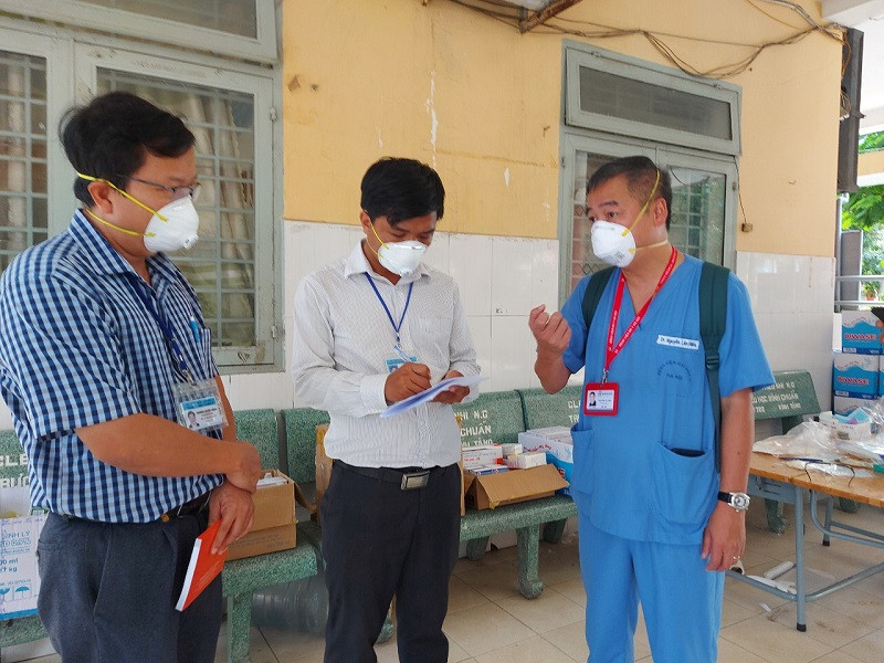 Không sợ COVID là cách sống mới, chúng ta cần thay đổi - Ảnh 2. “Không sợ COVID” là cách sống mới, chúng ta cần thay đổi
