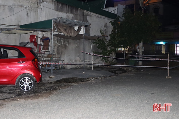 Cẩm Xuyên: Mâu thuẫn cá nhân, dùng dao đoạt mạng người ngồi cùng quán nước vỉa hè