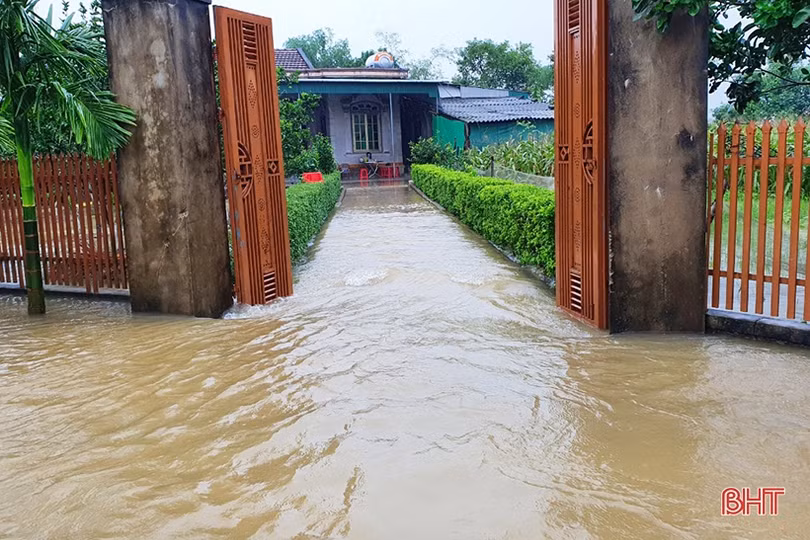 Dung tích hồ Kẻ Gỗ còn 256/345 triệu m<sup>3</sup>, vẫn đang đóng tràn