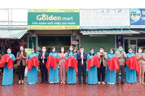 Khai trương gian hàng giới thiệu, tiêu thụ sản phẩm thảo dược ở TX Hồng Lĩnh