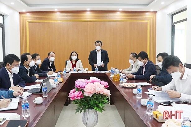 Sớm có phương án giải quyết các dự án chậm tiến độ tại Nghi Xuân