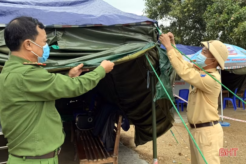Hà Tĩnh: Tháo dỡ tạm thời nhiều chốt kiểm soát phòng dịch trên quốc lộ