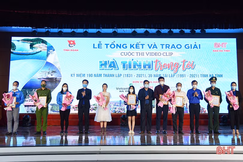 Trao giải 15 tác phẩm xuất sắc Cuộc thi video clip “Hà Tĩnh trong tôi”