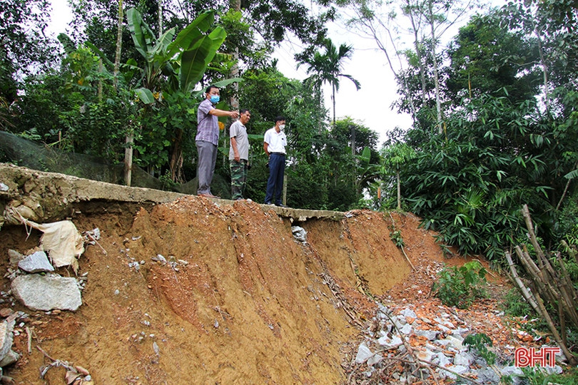 Đường dân sinh ở Hương Sơn sạt lở nghiêm trọng, nhiều hộ dân bất an!