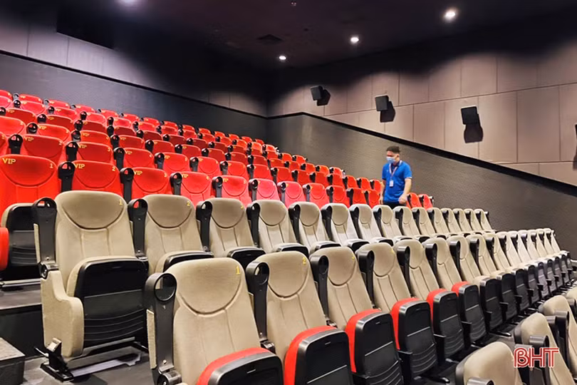 Các cơ sở karaoke tại Hà Tĩnh đón khách trong điều kiện phòng dịch COVID-19