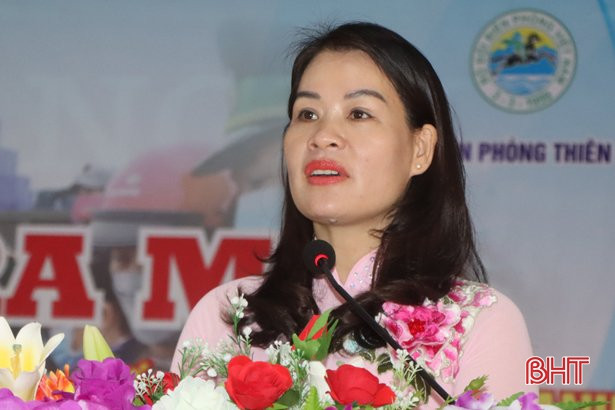 Ra mắt CLB “Phụ nữ với chiến sỹ quân hàm xanh” ở Cẩm Xuyên