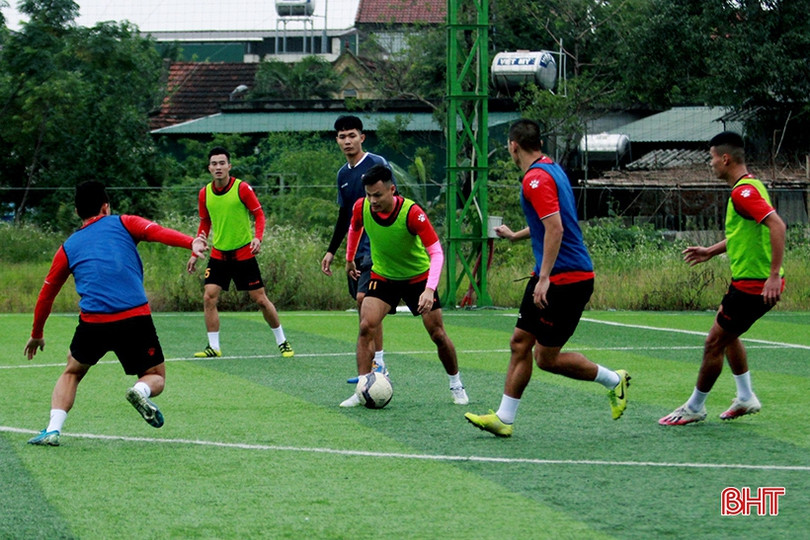 Hồng Lĩnh Hà Tĩnh ra quân tập luyện, chuẩn bị cho mùa giải mới