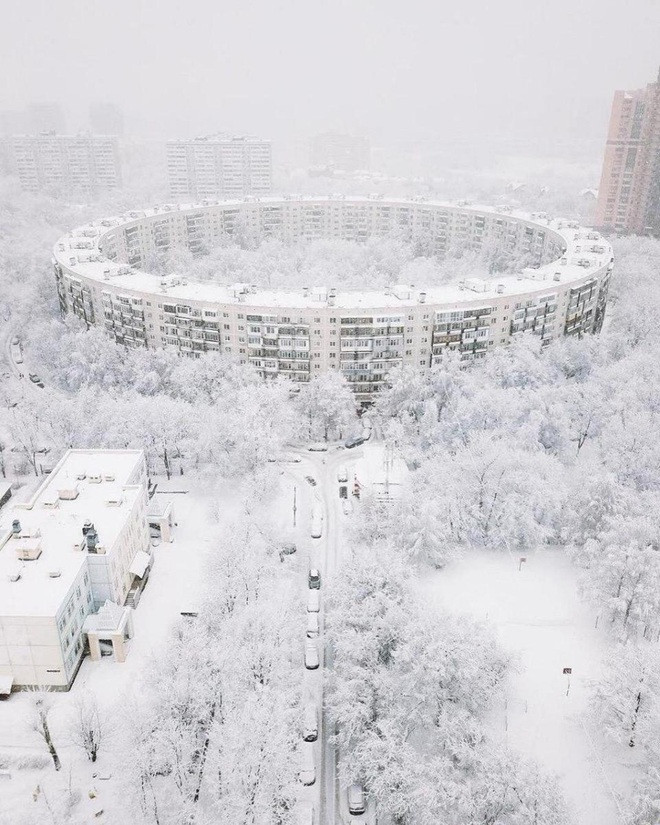 Bí mật về tòa nhà hình tròn độc, lạ ở Moscow - 2 Bí mật về tòa nhà hình tròn độc, lạ ở Moscow