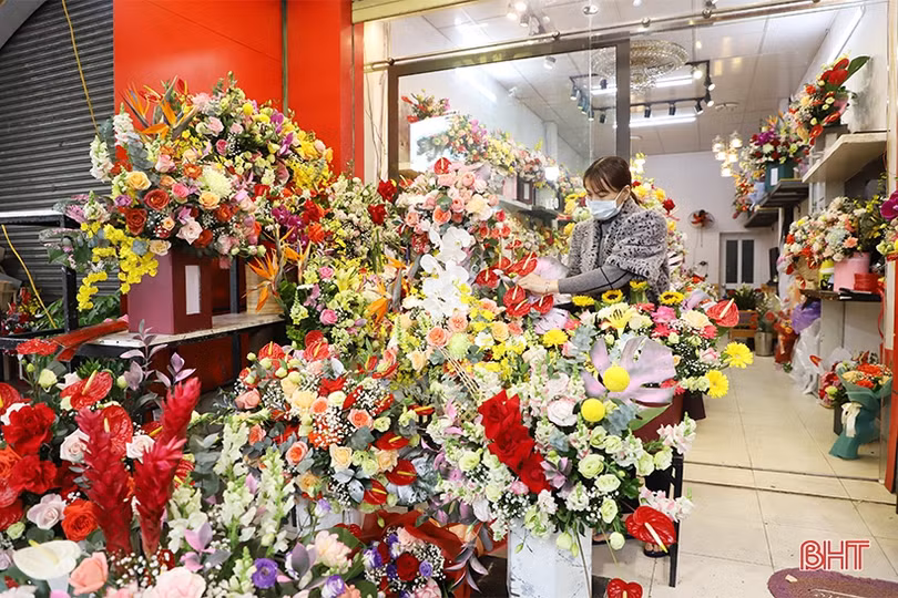 Hoa tươi tại TP Hà Tĩnh “đắt hàng” dịp lễ 20/10