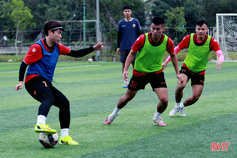 Hồng Lĩnh Hà Tĩnh ra quân tập luyện, chuẩn bị cho mùa giải mới