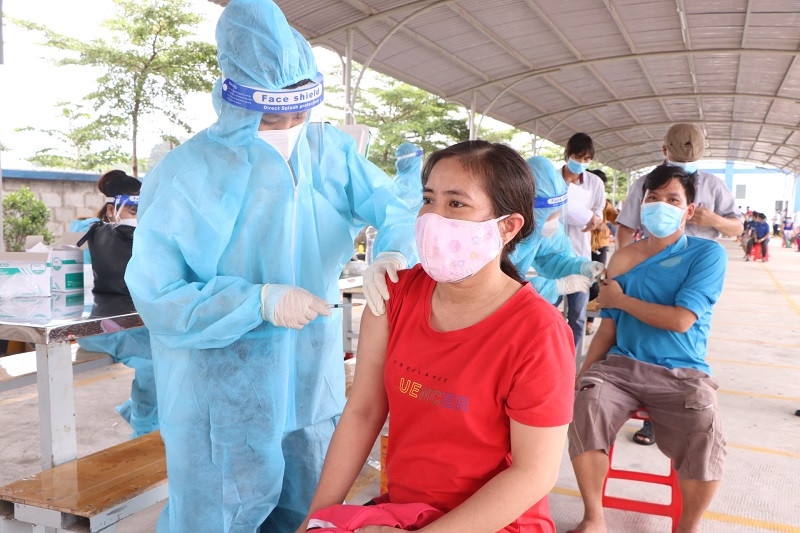 Không sợ COVID là cách sống mới, chúng ta cần thay đổi - Ảnh 3. “Không sợ COVID” là cách sống mới, chúng ta cần thay đổi