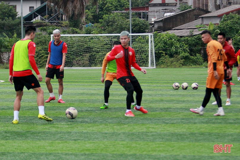 Hồng Lĩnh Hà Tĩnh ra quân tập luyện, chuẩn bị cho mùa giải mới