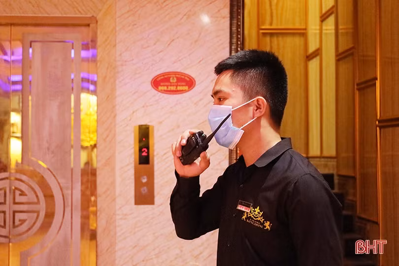 Các cơ sở karaoke tại Hà Tĩnh đón khách trong điều kiện phòng dịch COVID-19