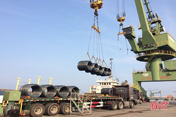 Hà Tĩnh quyết liệt phòng chống dịch, đẩy nhanh giải ngân vốn đầu tư công, thúc đẩy phát triển kinh tế - xã hội