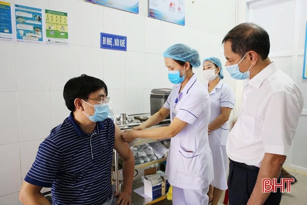 Hà Tĩnh quyết liệt phòng chống dịch, đẩy nhanh giải ngân vốn đầu tư công, thúc đẩy phát triển kinh tế - xã hội