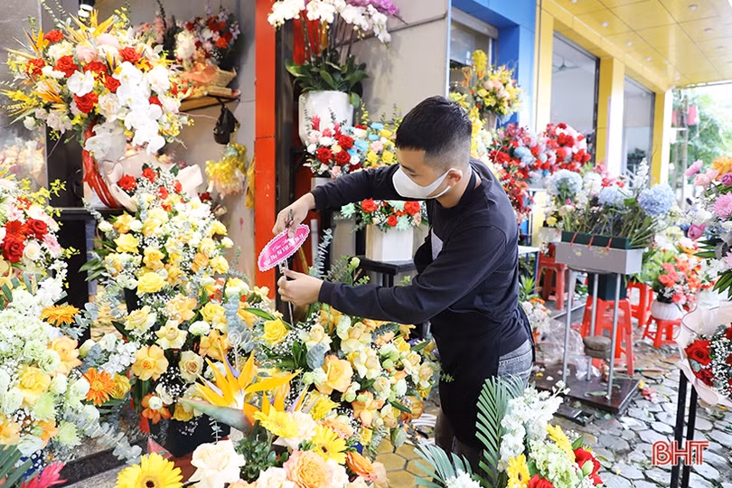 Hoa tươi tại TP Hà Tĩnh “đắt hàng” dịp lễ 20/10