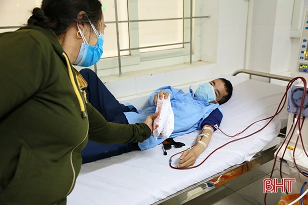 Chuyện về “xóm chạy thận” giữa lòng thành phố Hà Tĩnh