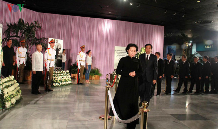 nhung chuyen cong du noi bat cua lanh dao dang nha nuoc nam 2016