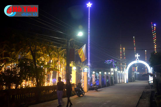 lung linh sac mau giang sinh cua giao dan ha tinh