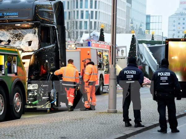Các nước châu Âu nơm nớp nỗi lo bị khủng bố trong mùa Giáng sinh ảnh 1 cac nuoc chau au nom nop noi lo bi khung bo trong mua giang sinh
