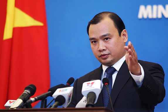 viet nam phan doi trung quoc mo duong bay dan su trai phep den dao phu lam