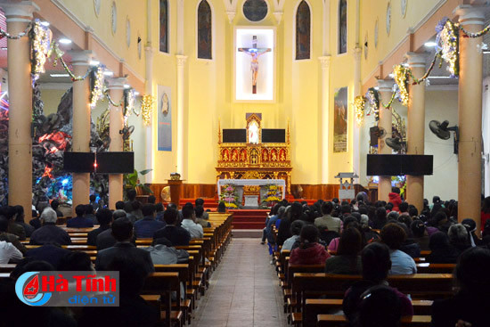 lung linh sac mau giang sinh cua giao dan ha tinh