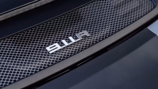 day la chiec xe the thao porsche 911 r co 1 khong 2 tren the gioi