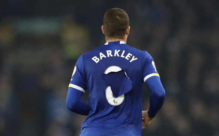 toan canh chien thang kich tinh cua liverpool truoc everton